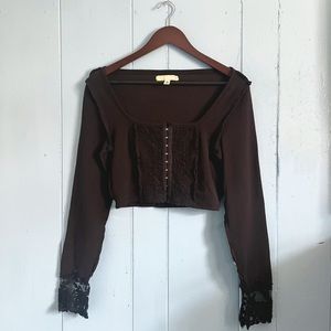 UO Cropped Floral Long Sleeve